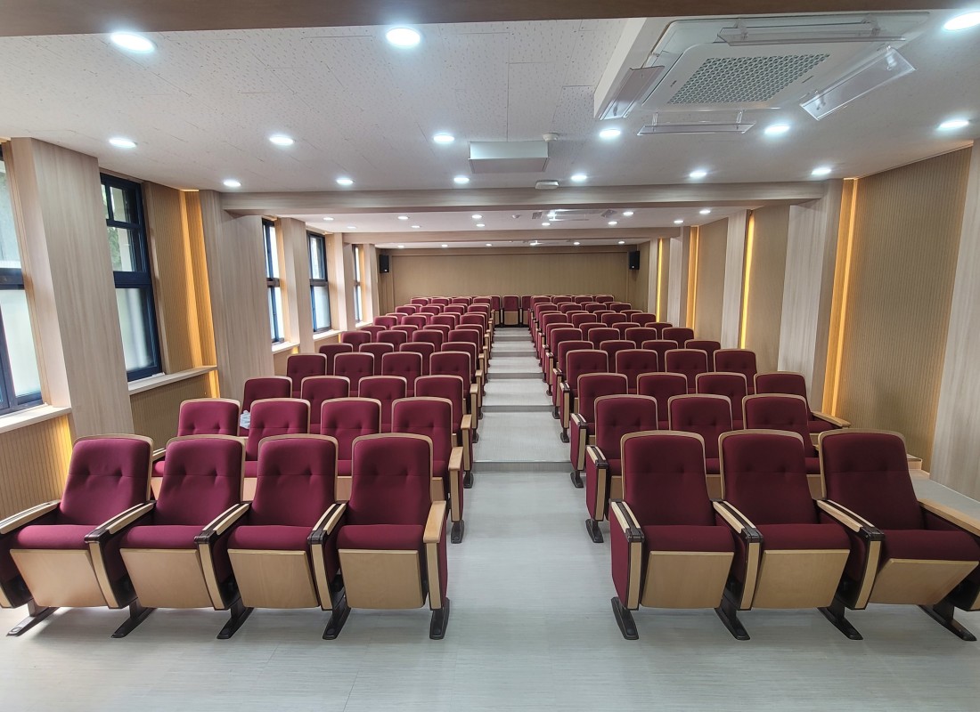 압구정중학교 교육 환경 개선공사 / 시청각실